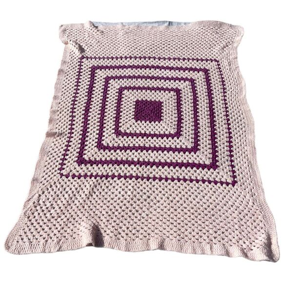 Vtg Afghan Granny Square Blanket 3’x5’  70s Crocheted Cottage Core Pink Purple - Picture 12 of 14
